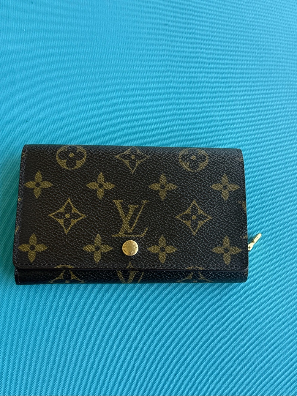 Louis Vuitton Monogram Trésor Wallet